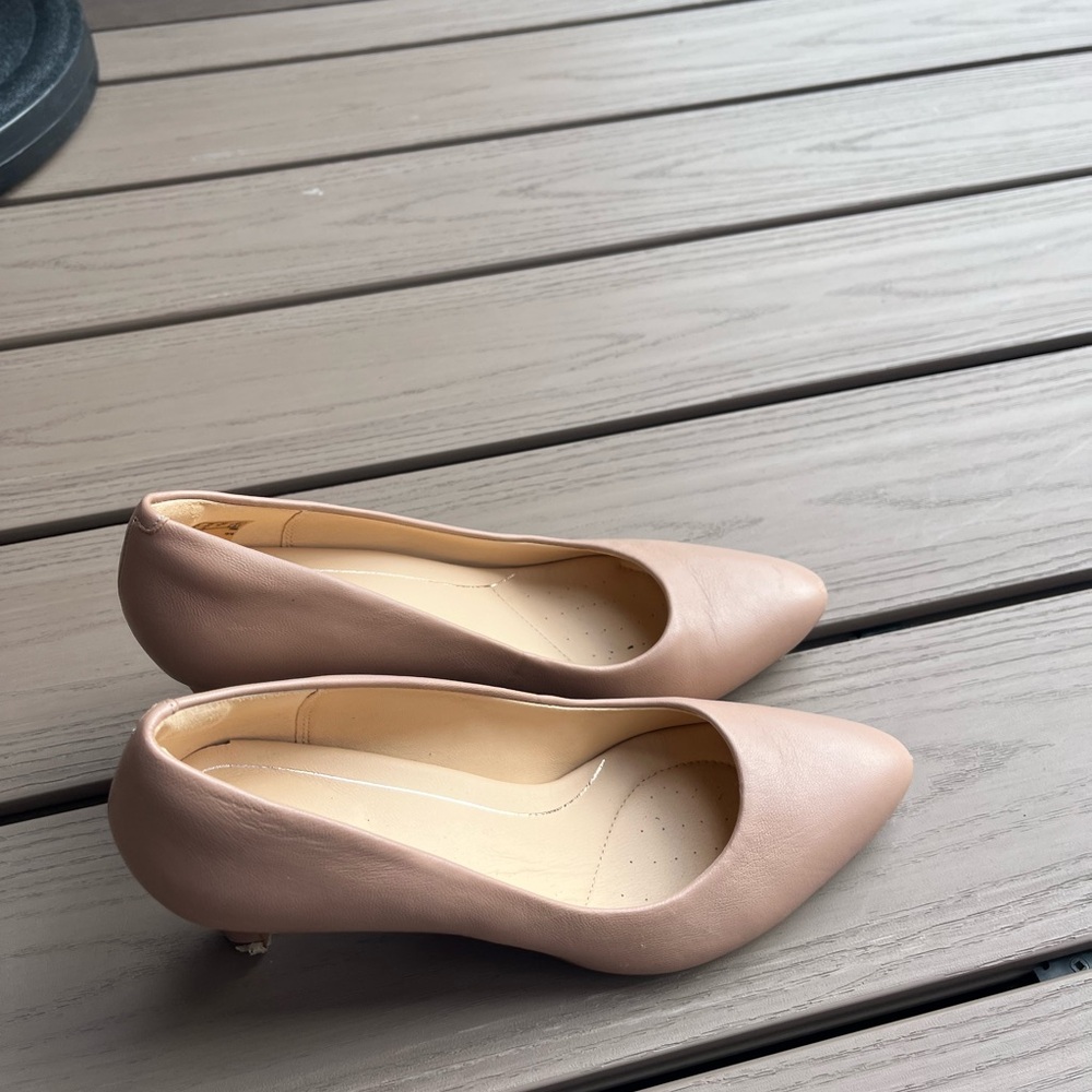 Clarks Women's Tan Heels